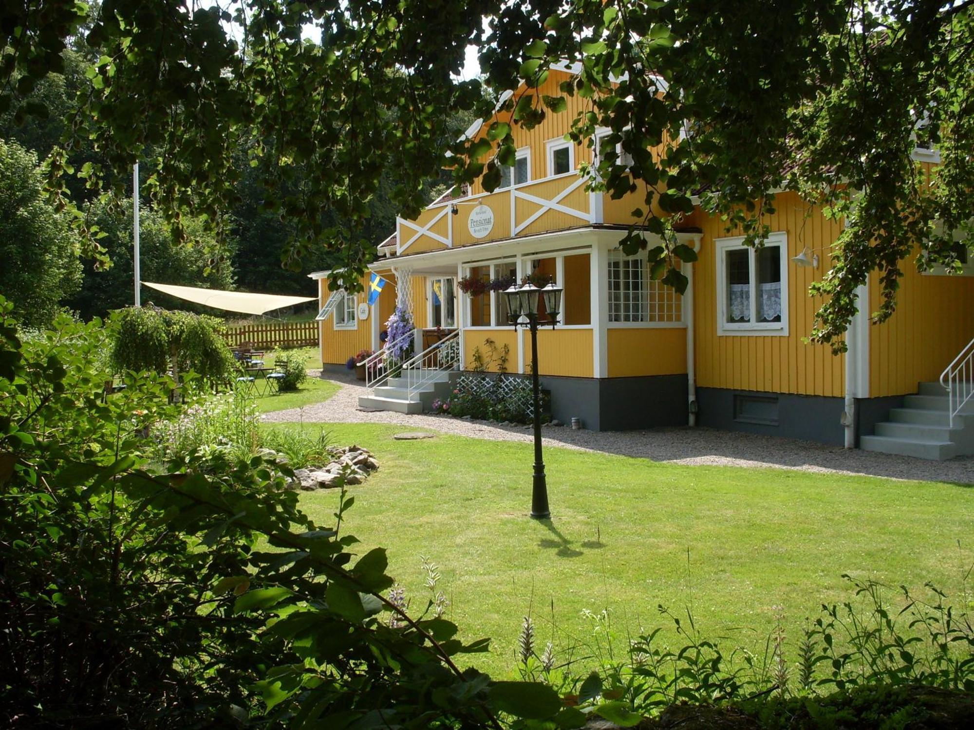 Hotel & Pensionat Bjoerkelund Stenbrohult (Smaland) Exterior foto